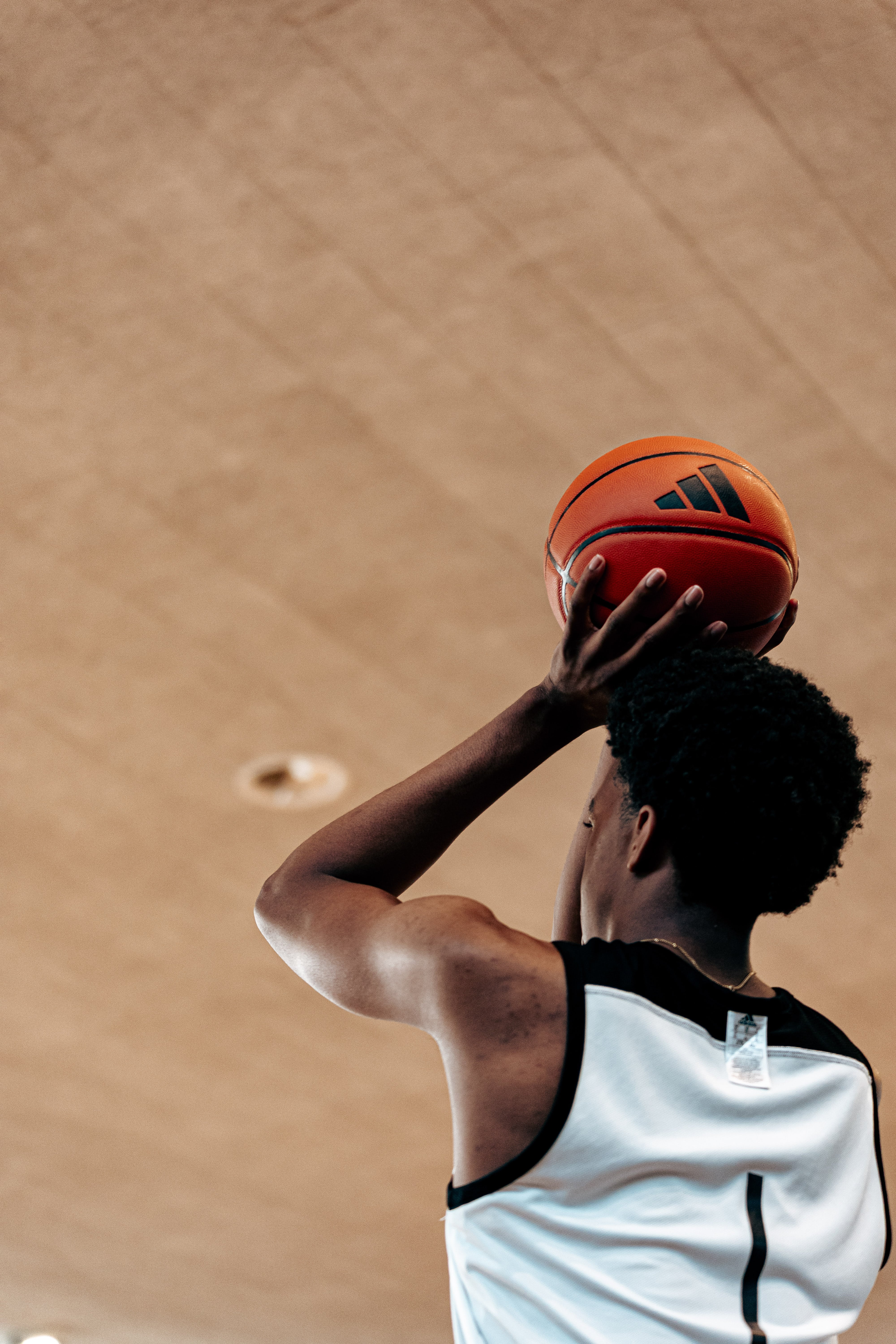 Basketball player lining up for a shot